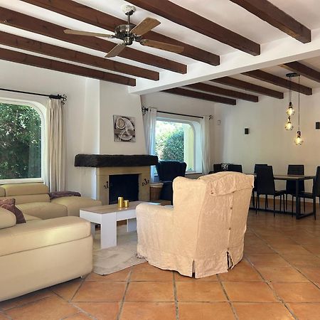 Villa Close To The Beach In มาร์เบยา ภายนอก รูปภาพ