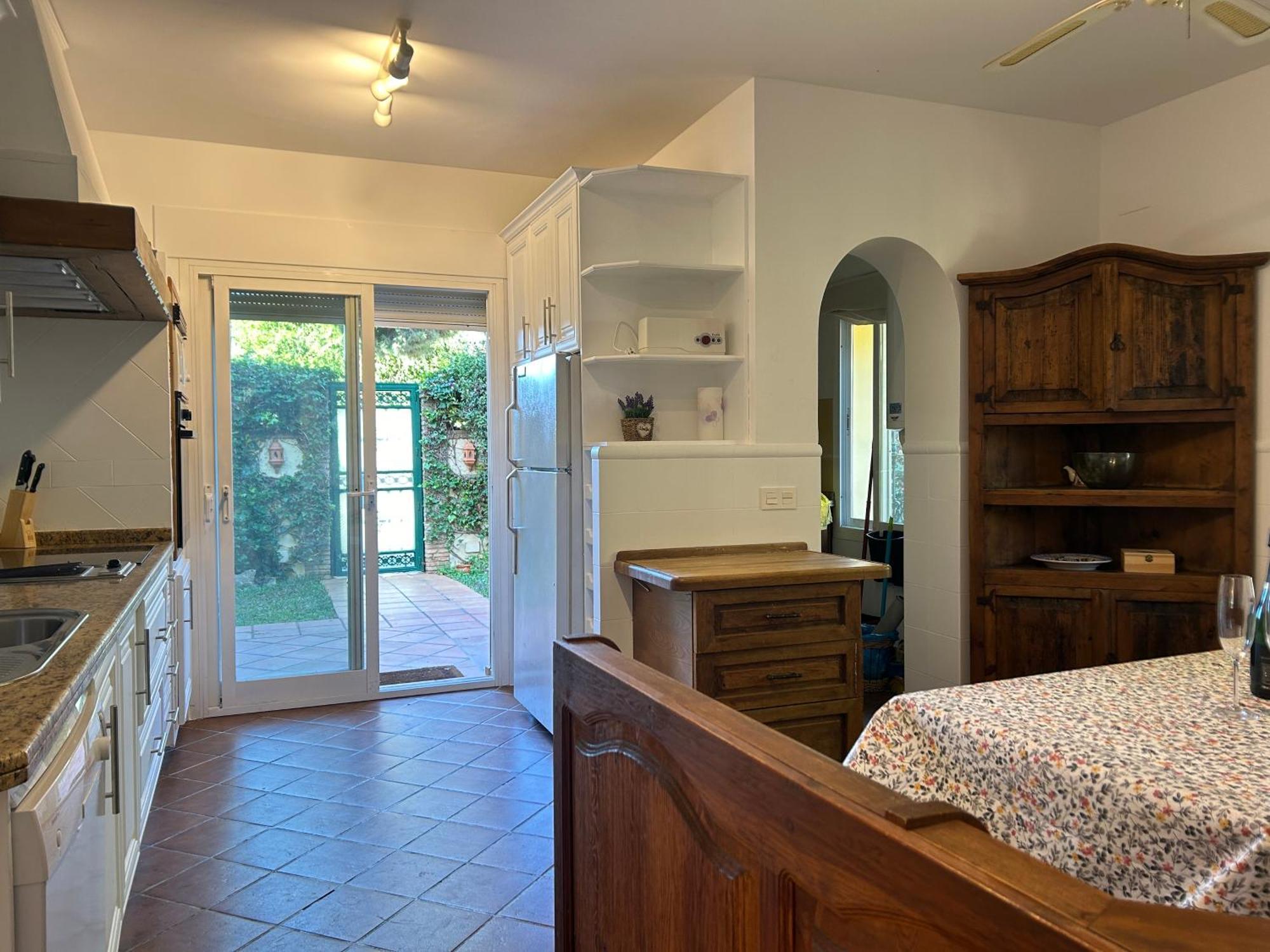 Villa Close To The Beach In มาร์เบยา ภายนอก รูปภาพ