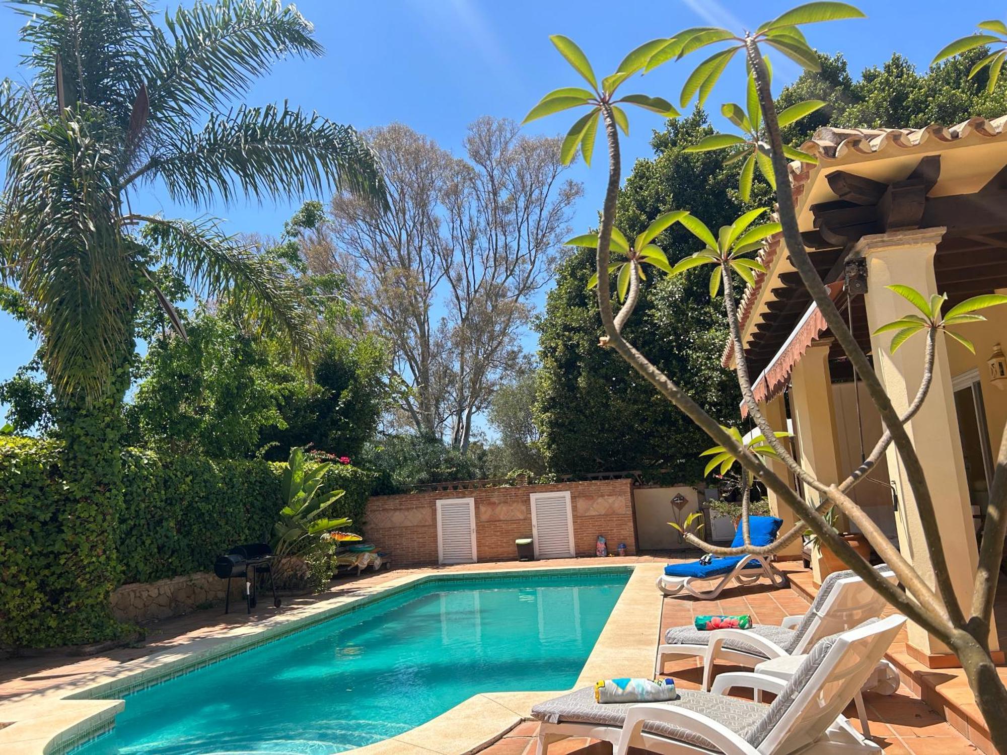 Villa Close To The Beach In มาร์เบยา ภายนอก รูปภาพ